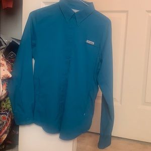 Women’s Columbia PFG fishing shirt